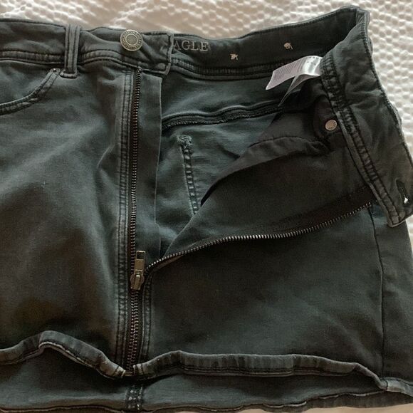 American eagle outfitters, mini skirt, super stretch, small/medium, zip down - Picture 4 of 9